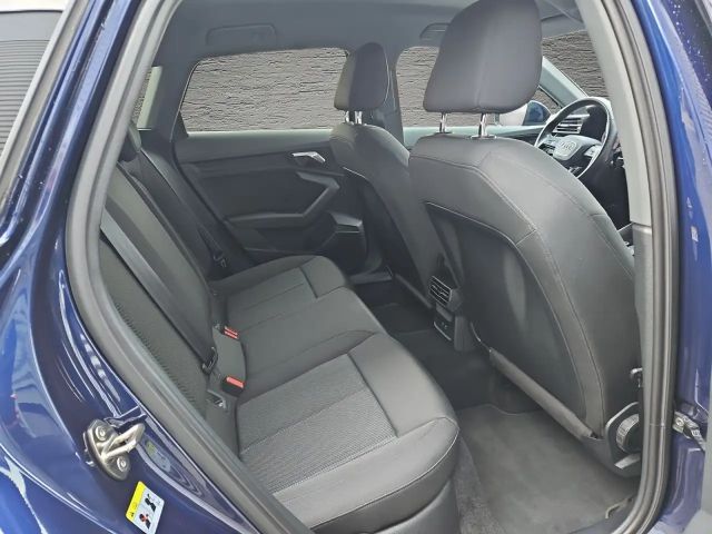 Audi A3 35 TFSI S-Line Sedan Sportback