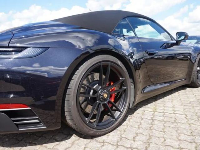 Porsche 992 Cabrio GTS