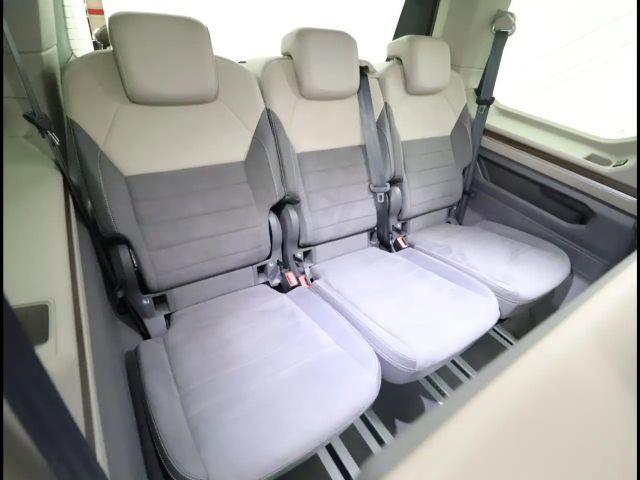 Volkswagen Multivan 2.0 TDI DSG Style T7