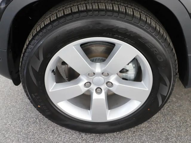 Land Rover Defender 110 AWD D200 S