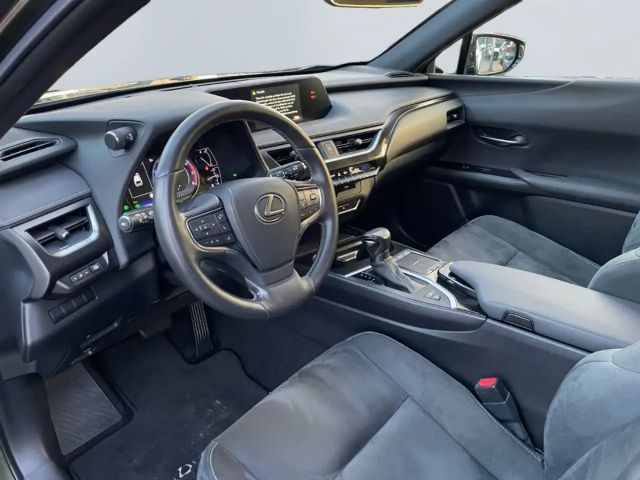 Lexus UX 250h Style Edition