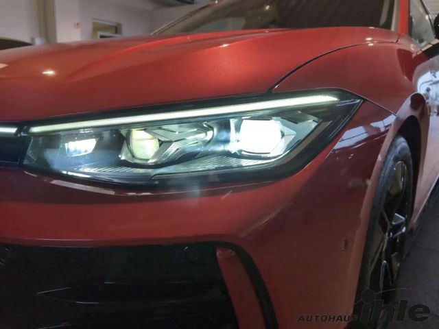 Volkswagen Passat DSG R-Line Style Variant