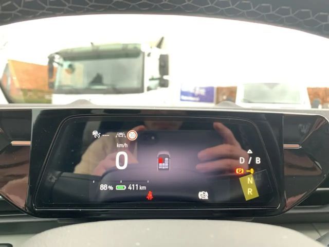 Ford Explorer Extended range RWD