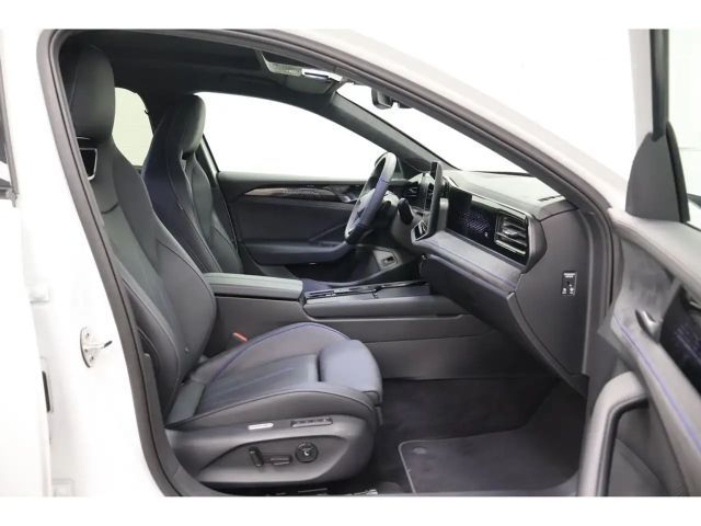 Volkswagen Passat 2.0 TDI R-Line Variant