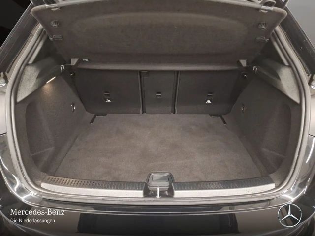 Mercedes-Benz A 35 AMG 4MATIC AMG Line