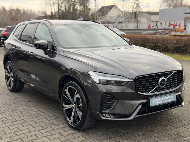 Volvo XC60 AWD Dark Plus
