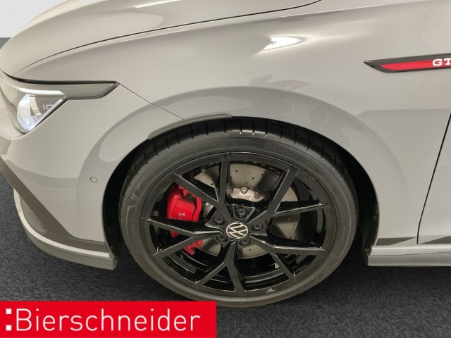 Volkswagen Golf 2.0 TSI GTI