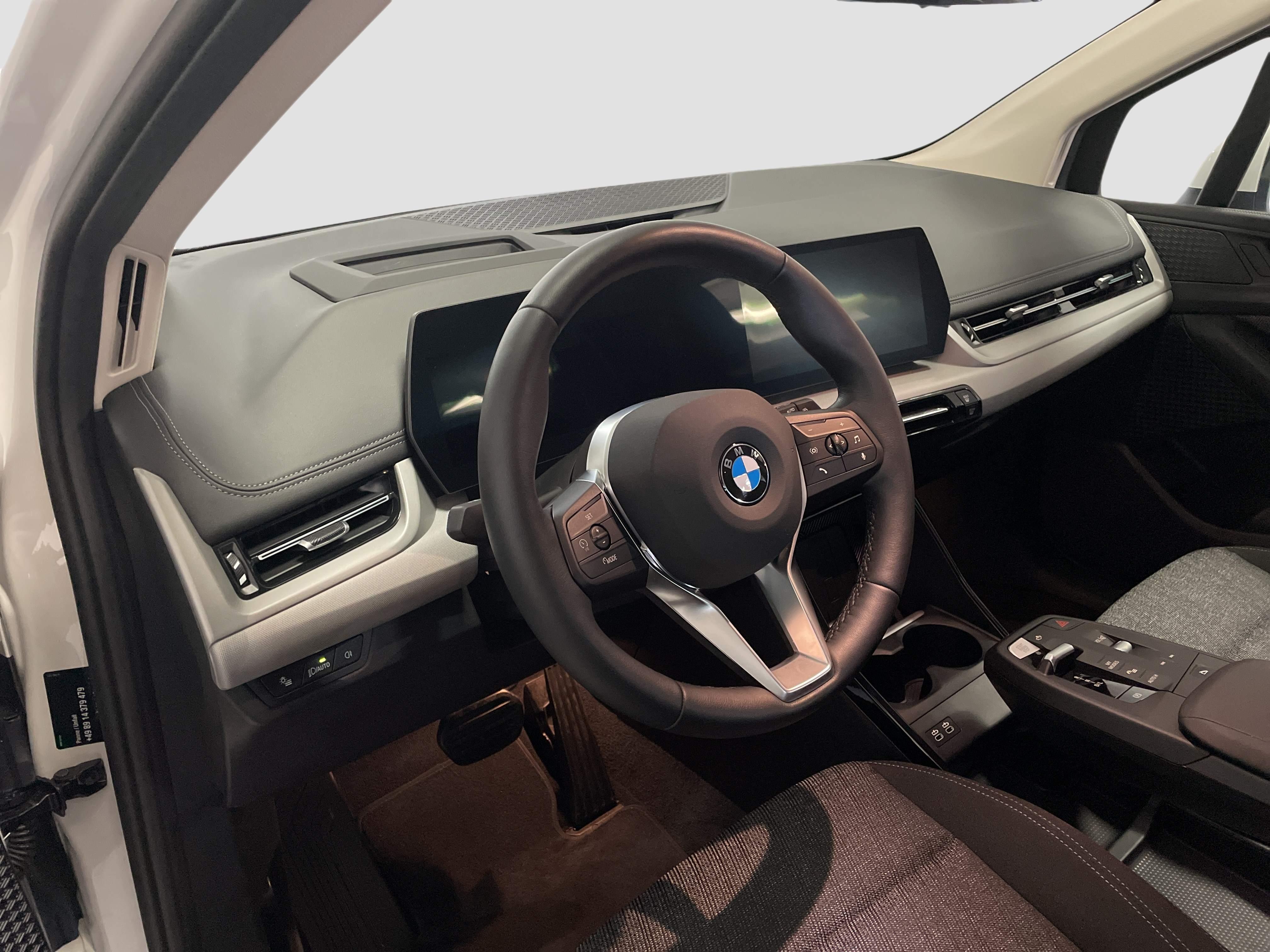 BMW 220 220i Active Tourer
