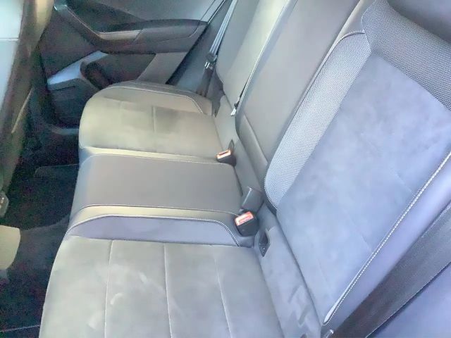 Volkswagen T-Roc 1.5 TSI DSG R-Line