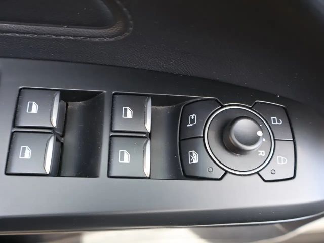 Ford Focus Cool & Connect