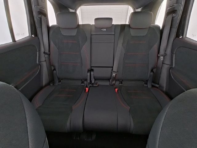 Mercedes-Benz EQB 300 4MATIC