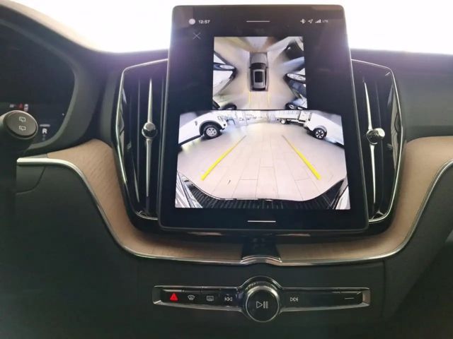 Volvo XC60 AWD Dark Plus T6