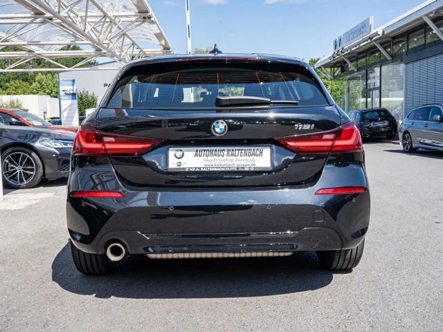 BMW 118 118i Advantage pakket Sedan