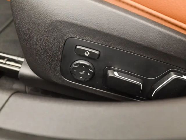 BMW 330 330e Sedan xDrive