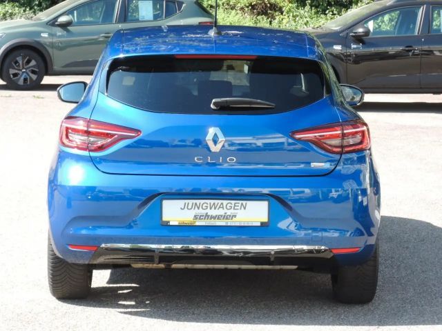 Renault Clio E-Tech Experience Hybrid