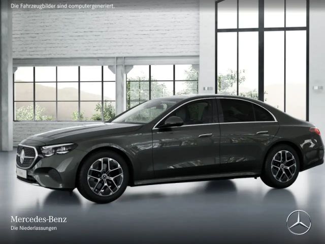 Mercedes-Benz E 200 AVANTGARDE Sedan
