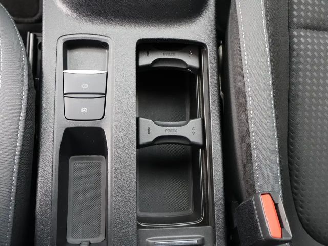 Ford Focus Cool & Connect