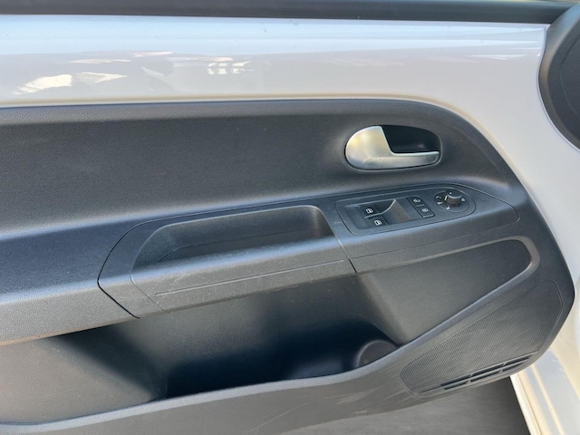 Volkswagen up! 1.0 TSI GTI