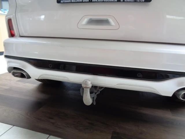 Ford Kuga Hybrid ST Line X