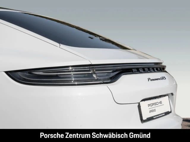 Porsche Panamera GTS