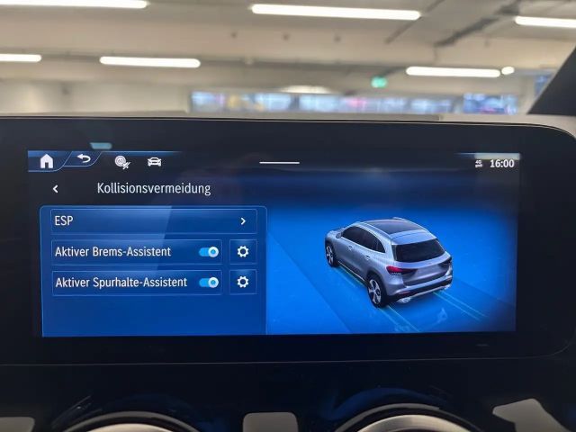 Mercedes-Benz GLA 180 Progressive