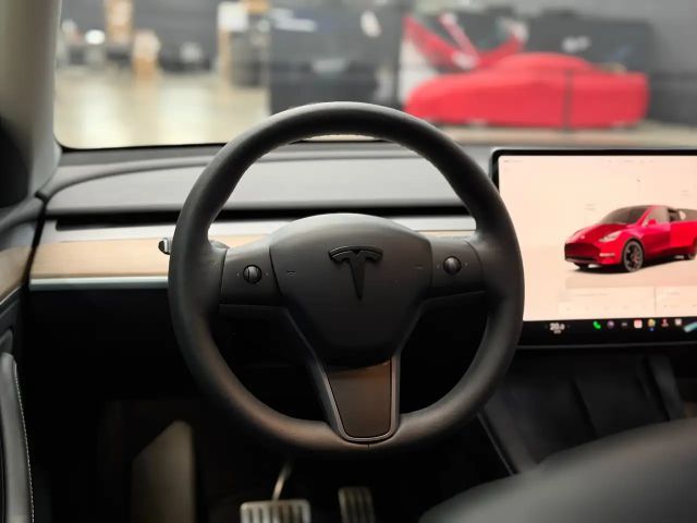 Tesla Model Y Performance