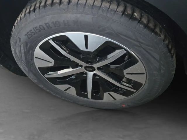 Ford Explorer Extended range RWD