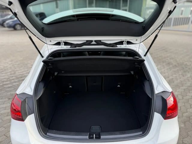 Mercedes-Benz A 180 Progressive