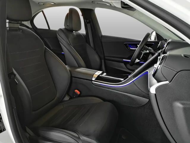 Mercedes-Benz C 180 AMG Line Sedan