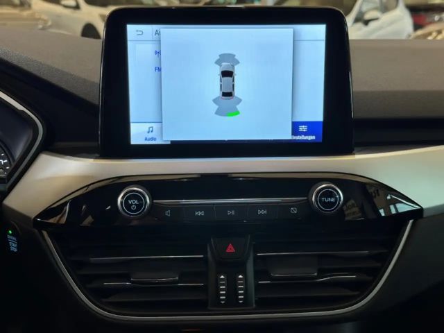 Ford Kuga Cool & Connect