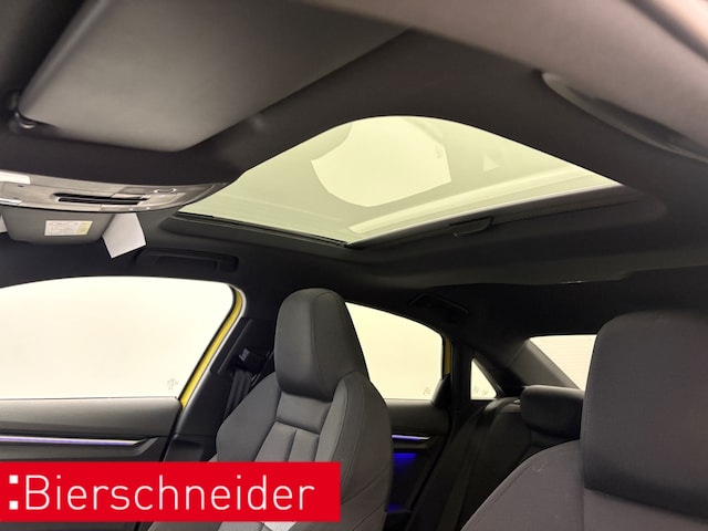 Audi A3 30 TFSI S-Line S-Tronic Sedan