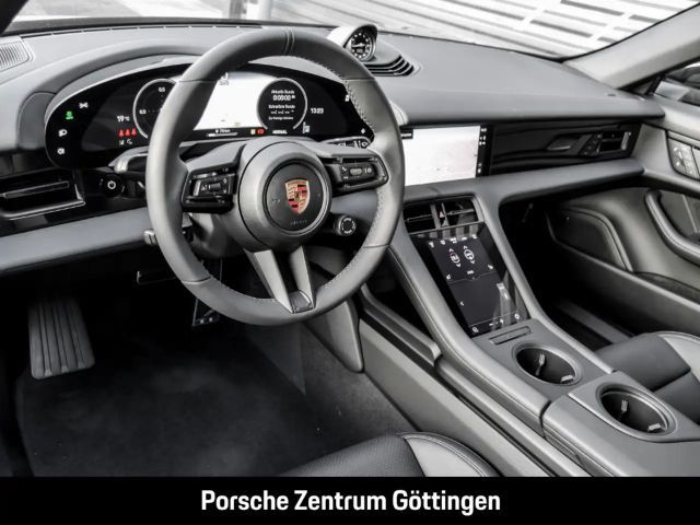 Porsche Taycan 4 Cross Turismo