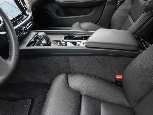 Volvo V60 Cross Country AWD Ultimate
