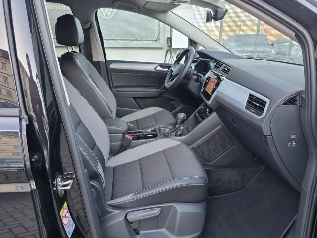 Volkswagen Touran 1.5 TSI DSG