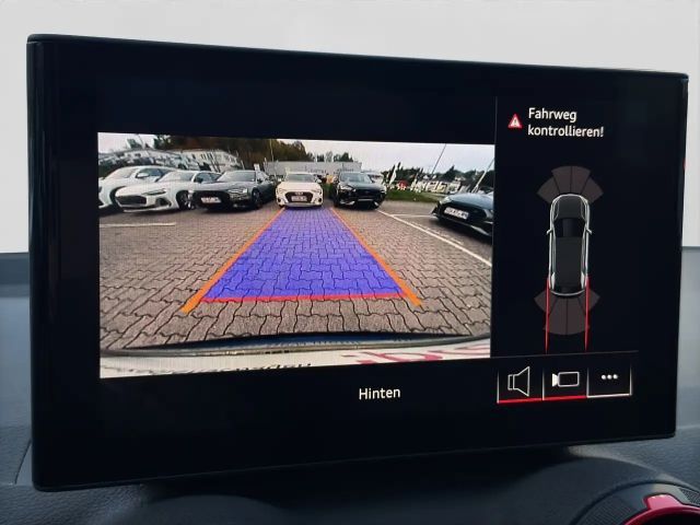 Audi Q2 35 TFSI S-Line