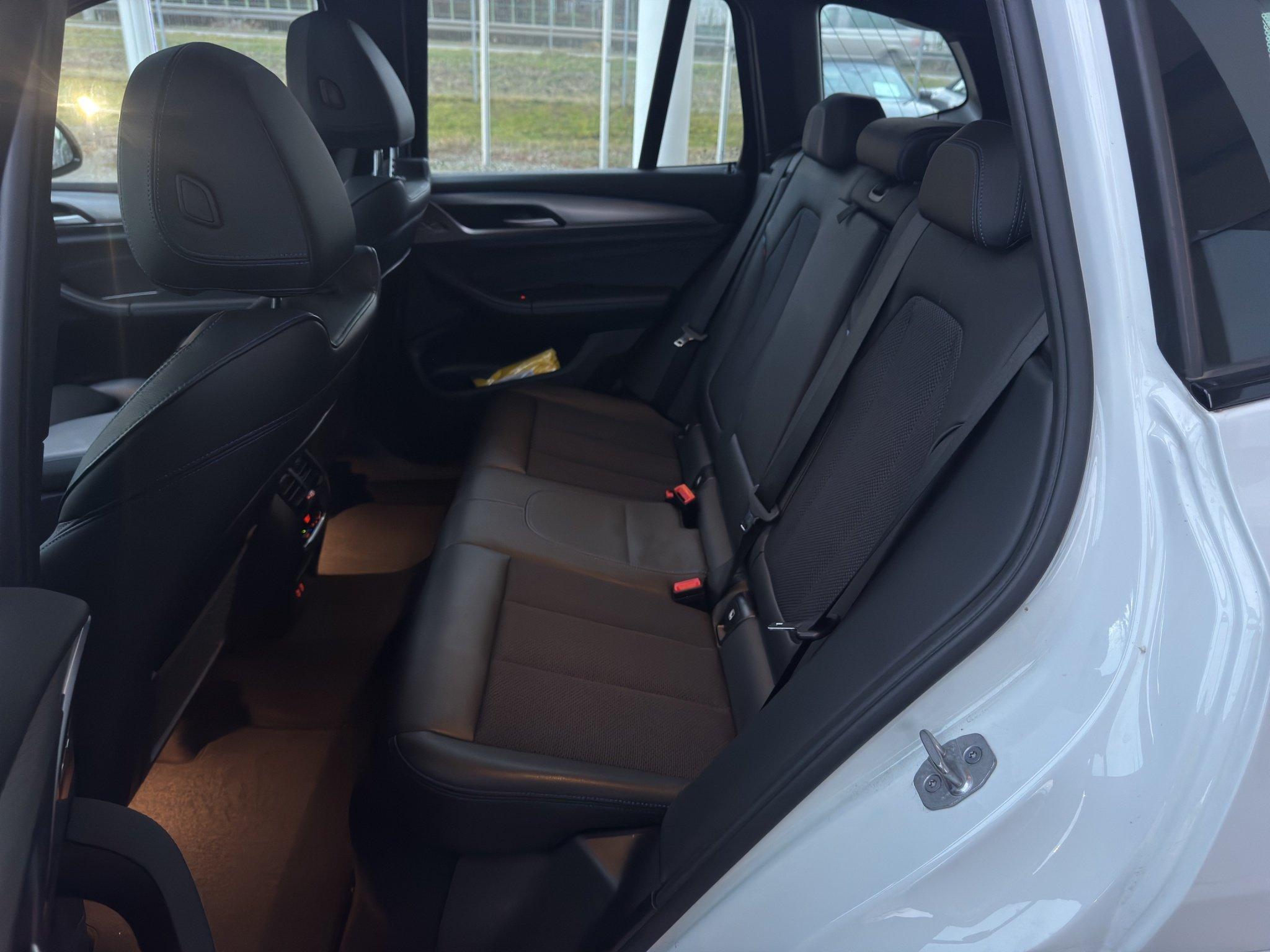 BMW X3 xDrive30e