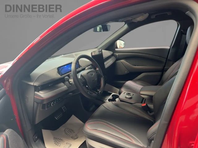 Ford Mustang Mach-E AWD Premium