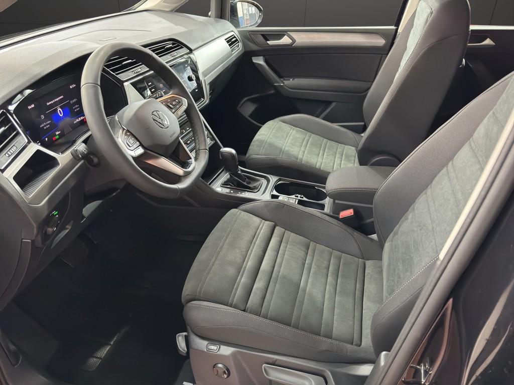 Volkswagen Touran 1.5 TSI Comfortline DSG R-Line