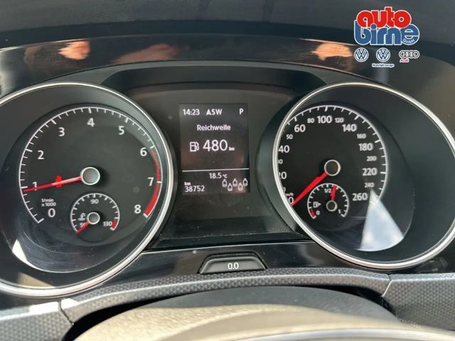 Volkswagen Touran 1.5 TSI DSG