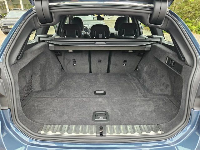 BMW 330 330e 330i M-Sport xDrive