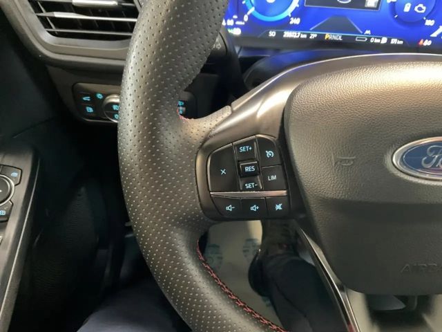 Ford Kuga Plug in Hybrid ST Line X