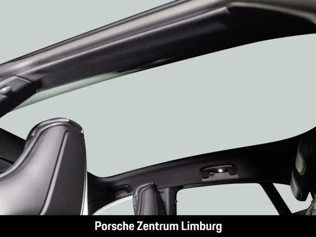 Porsche Taycan 4 Cross Turismo