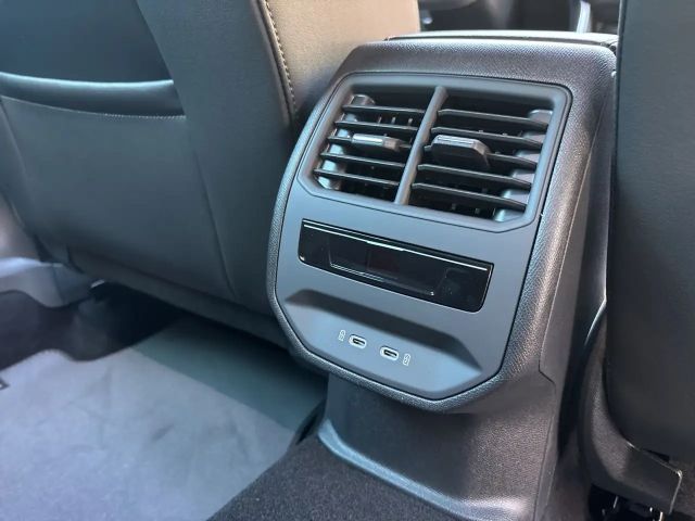 Cupra Formentor 1.5 eTSI Nav/AppCon/LED/Assist/19"/SHZ