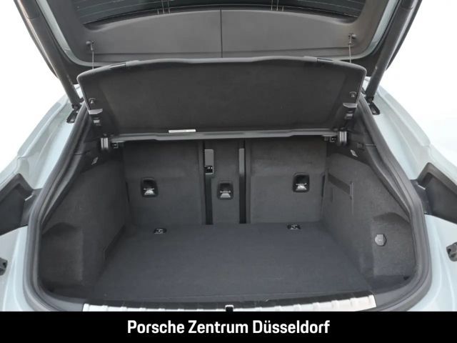 Porsche Taycan 4S Cross Turismo