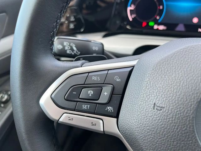 Volkswagen Golf 2.0 TDI Golf VIII Life Variant