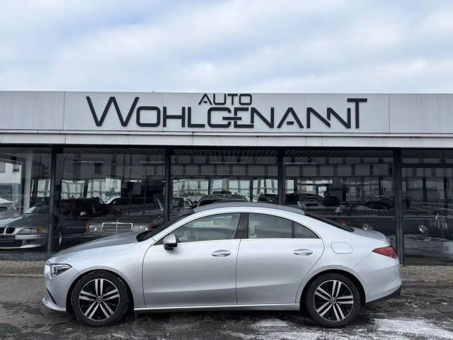 Mercedes-Benz CLA 180 Sedan