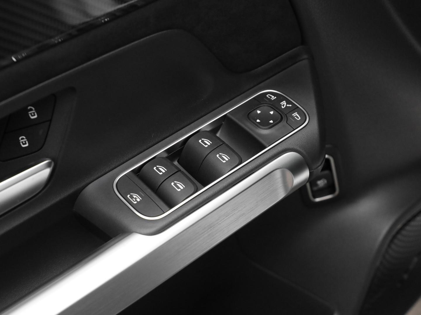 Mercedes-Benz GLB 220 4MATIC