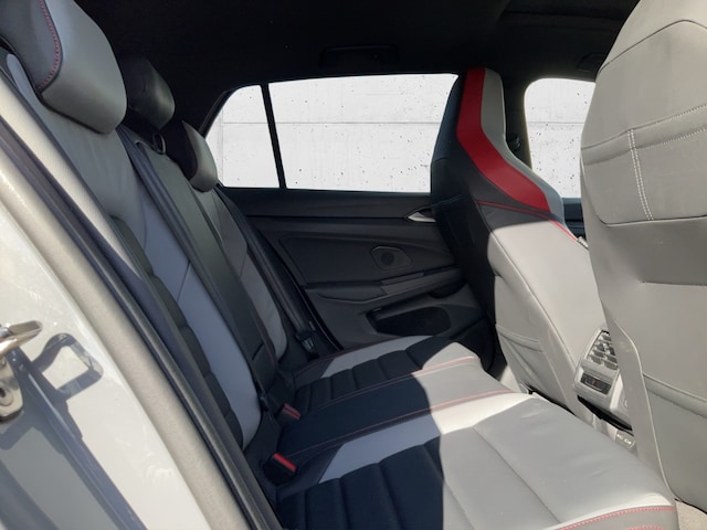 Volkswagen Golf 2.0 TSI Golf VIII