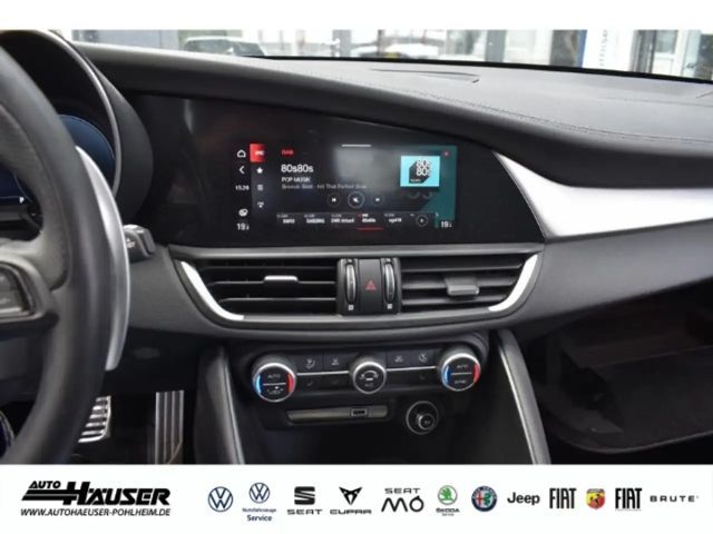 Alfa Romeo Giulia Q4 Turbo Veloce