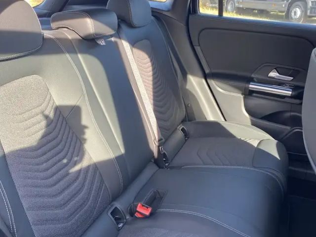 Mercedes-Benz GLA 200 Progressive